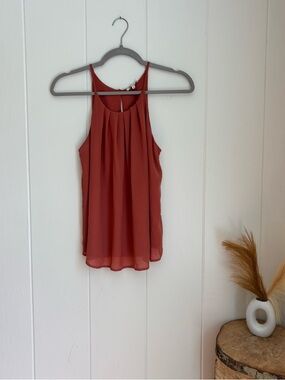 Rust Sleeveless Pleated Women's Top